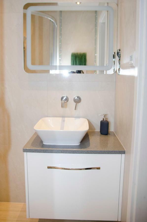 kameralny apartament Opolznevoye Bagian luar foto